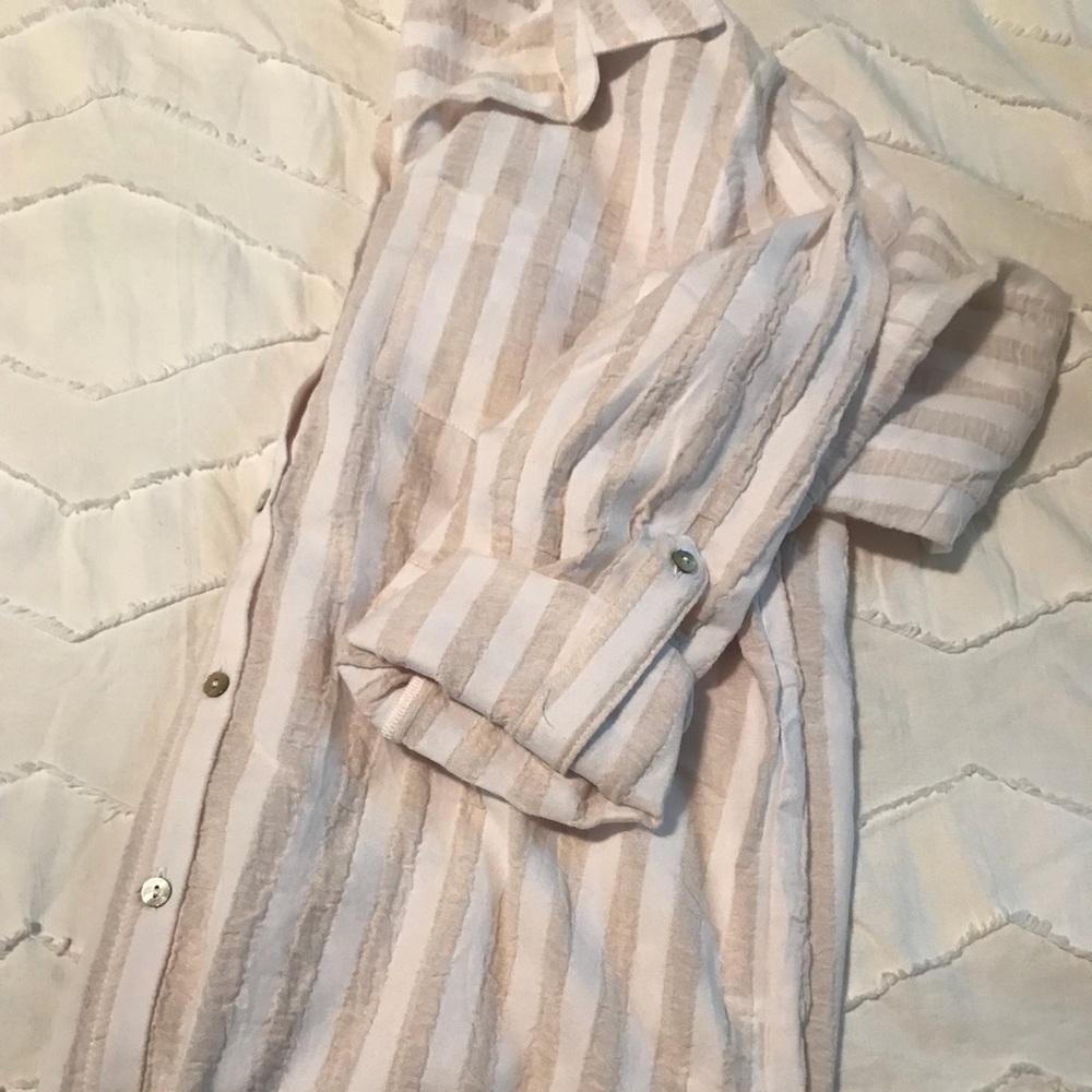 New💜Sand stripe button down - Picture 5 of 5